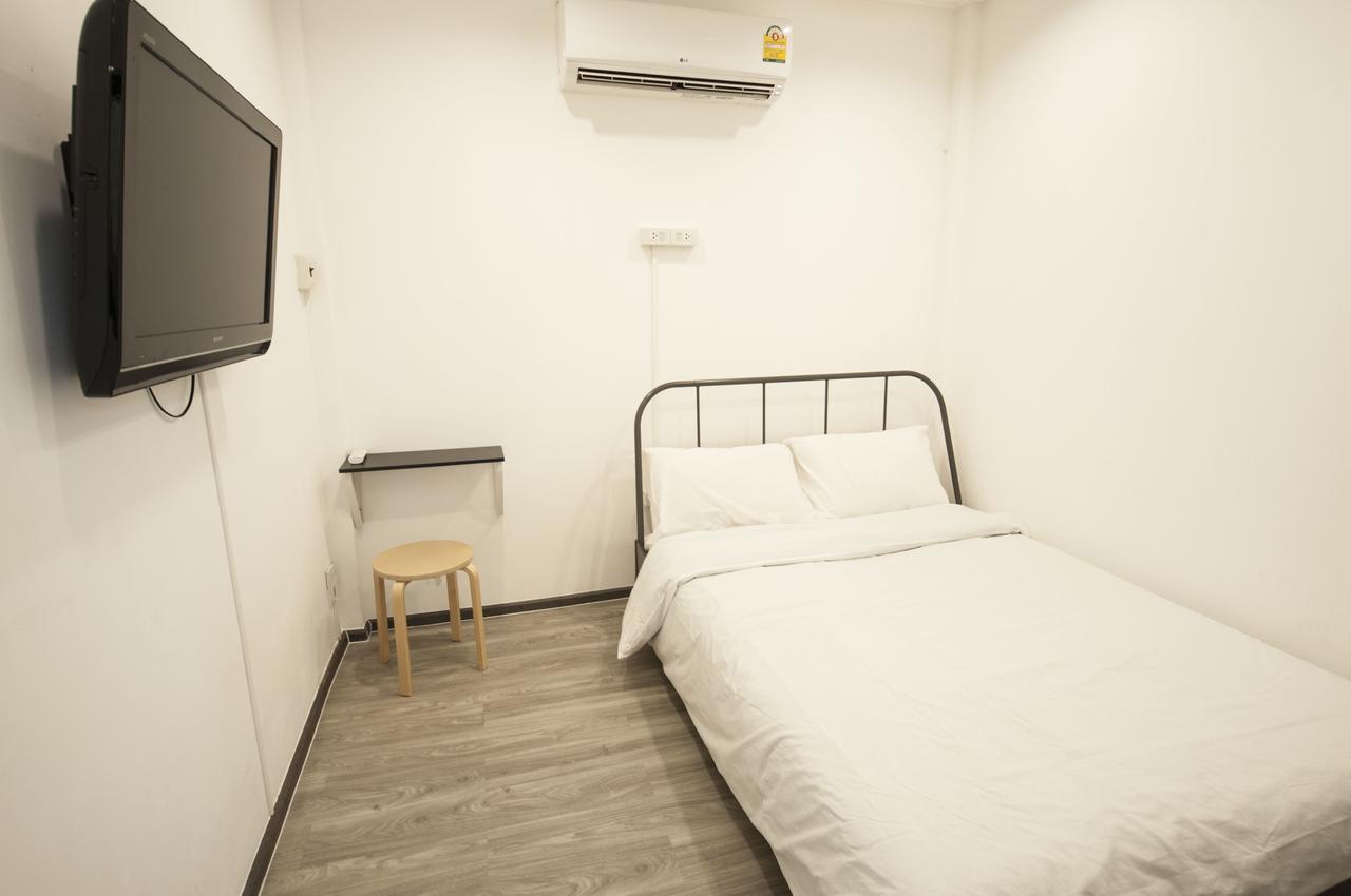 曼谷 The Hidden House旅舍 外观 照片