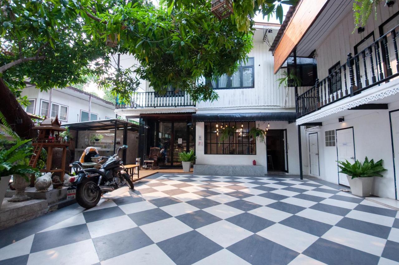 曼谷 The Hidden House旅舍 外观 照片